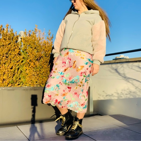 Anthro Italian BELLA VALENTINA Silk Diagonal Slim fit Midi Slip Skirt - Picture 13 of 16